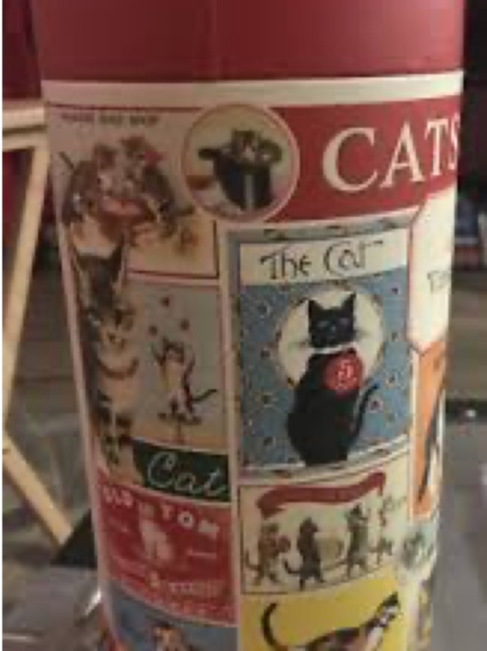 Cavalini Cats & Kittens 1000 Piece Puzzle - Red, Yellow, Green, Blue - Picture 2 of 4